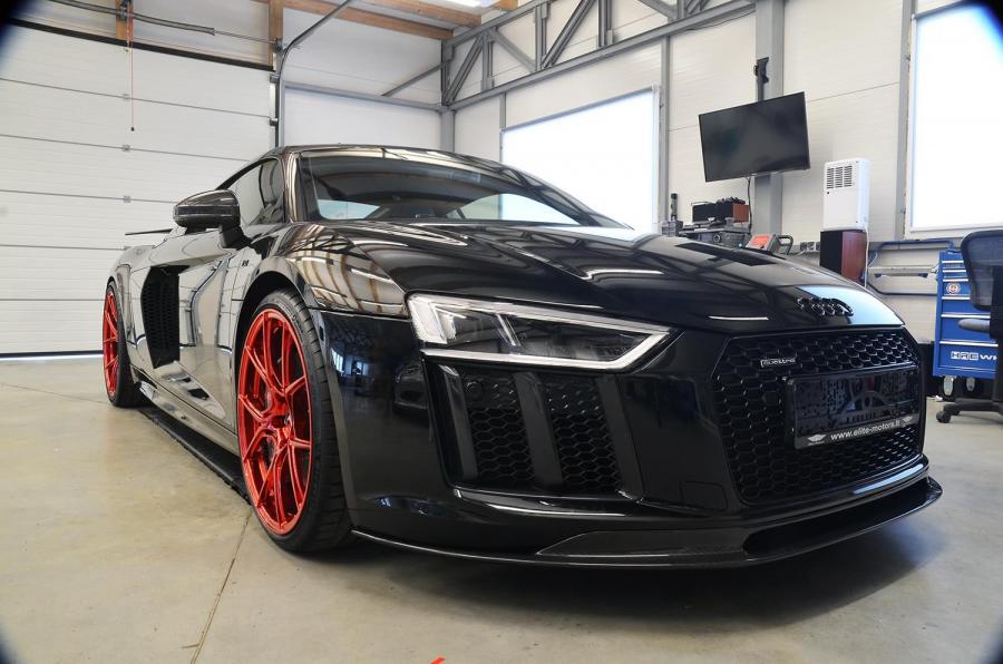  Audi R8 V10 by Vorsteiner & Elite Motors 2018 года  (фото 1 из 5)